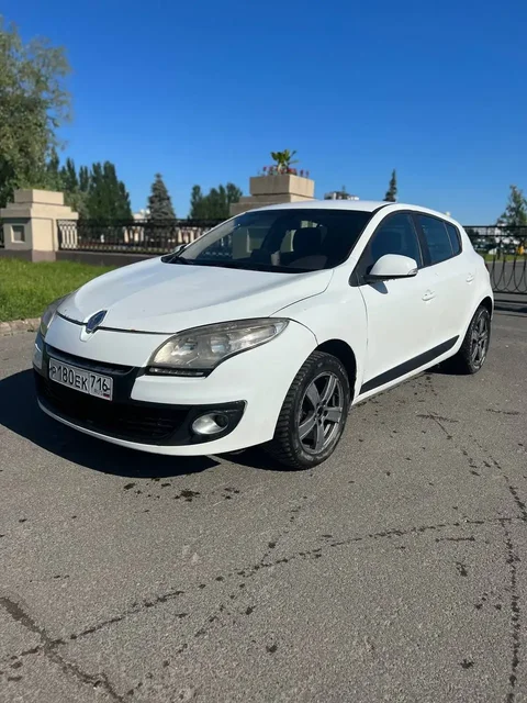 Renault Megane 2012 - Запчасти и автосервис в Казань