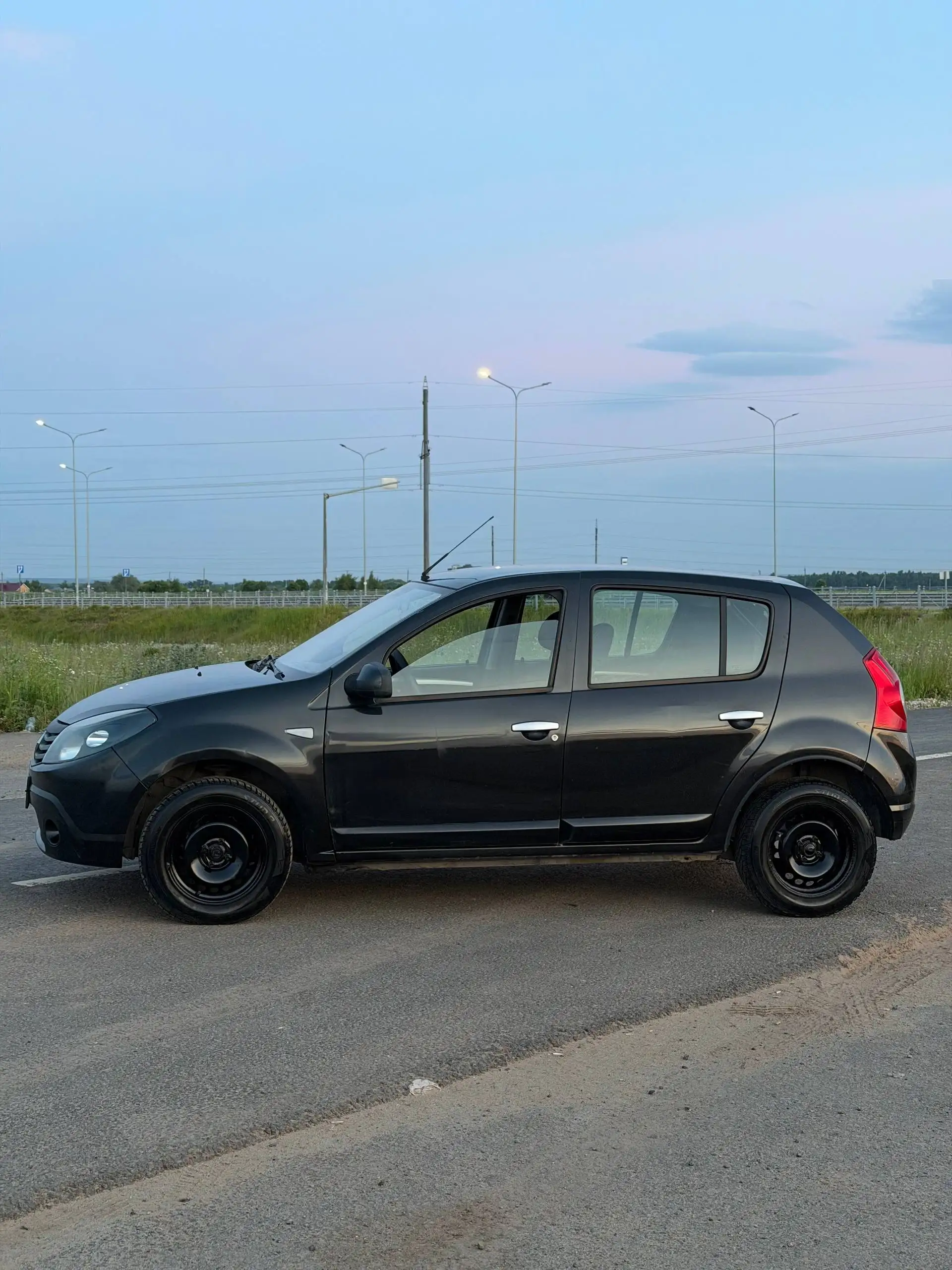 Renault Sandero 1.6 2013 года - Легковые автомобили (Авто) в Казань