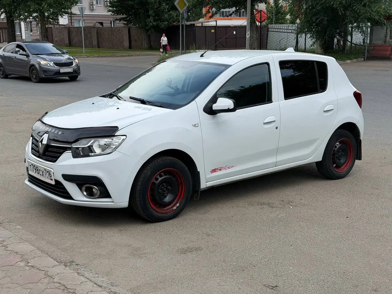 Sundero 2 2019 года в отличном состоянии - Легковые авто (Авто) в Казань