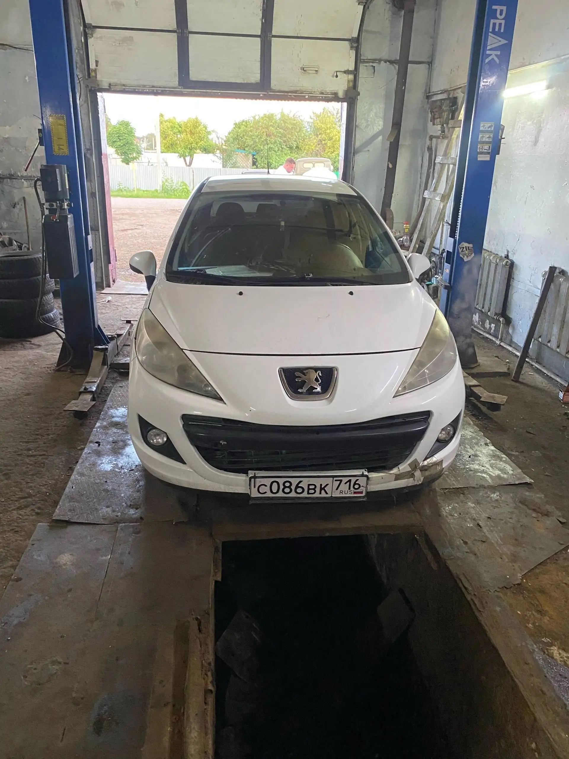 Peugeot 207 2010 года в Казани - Легковые автомобили (Авто) в Казань