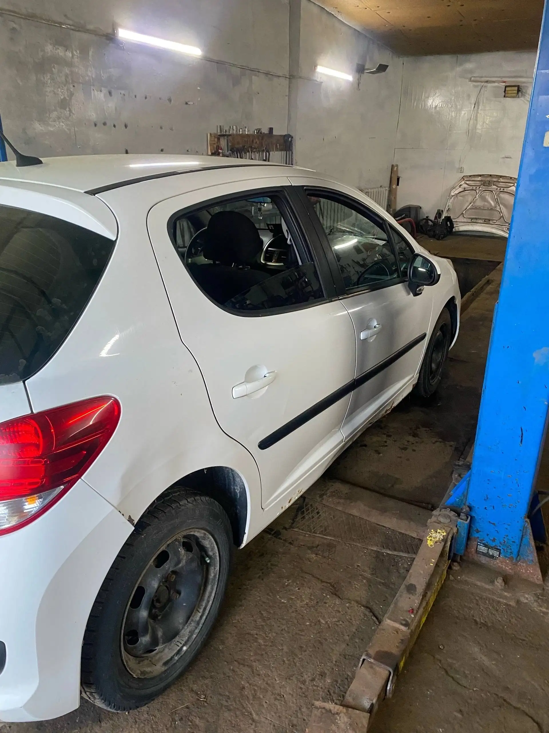 Peugeot 207 2010 года в Казани - Легковые автомобили (Авто) в Казань