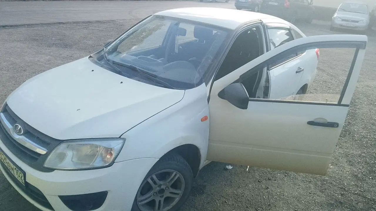 Лада Гранта лифтбэк 2014 - Легковые автомобили (Авто) в Набережные Челны