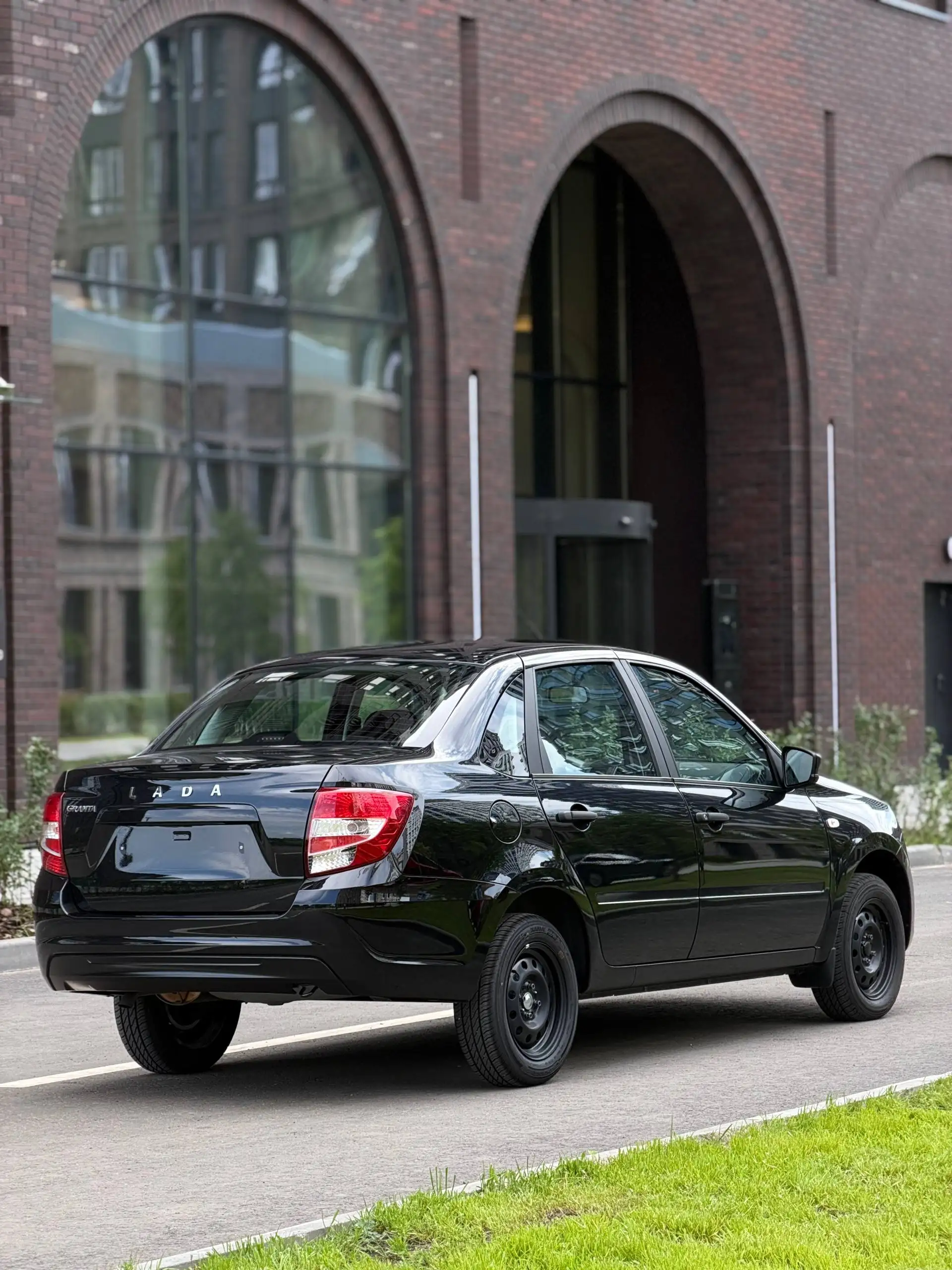 LADA GRANTA 2026 г.в. новый - Легковые автомобили (Авто) в Казань
