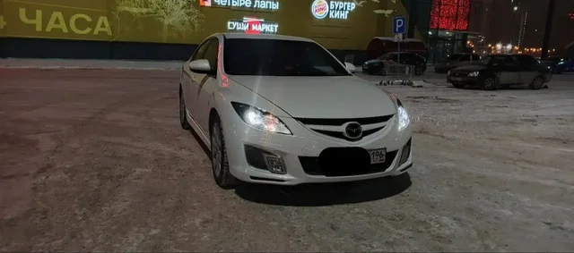 Автомобиль 2008 год 2.0 автомат - Канистры в Екатеринбург