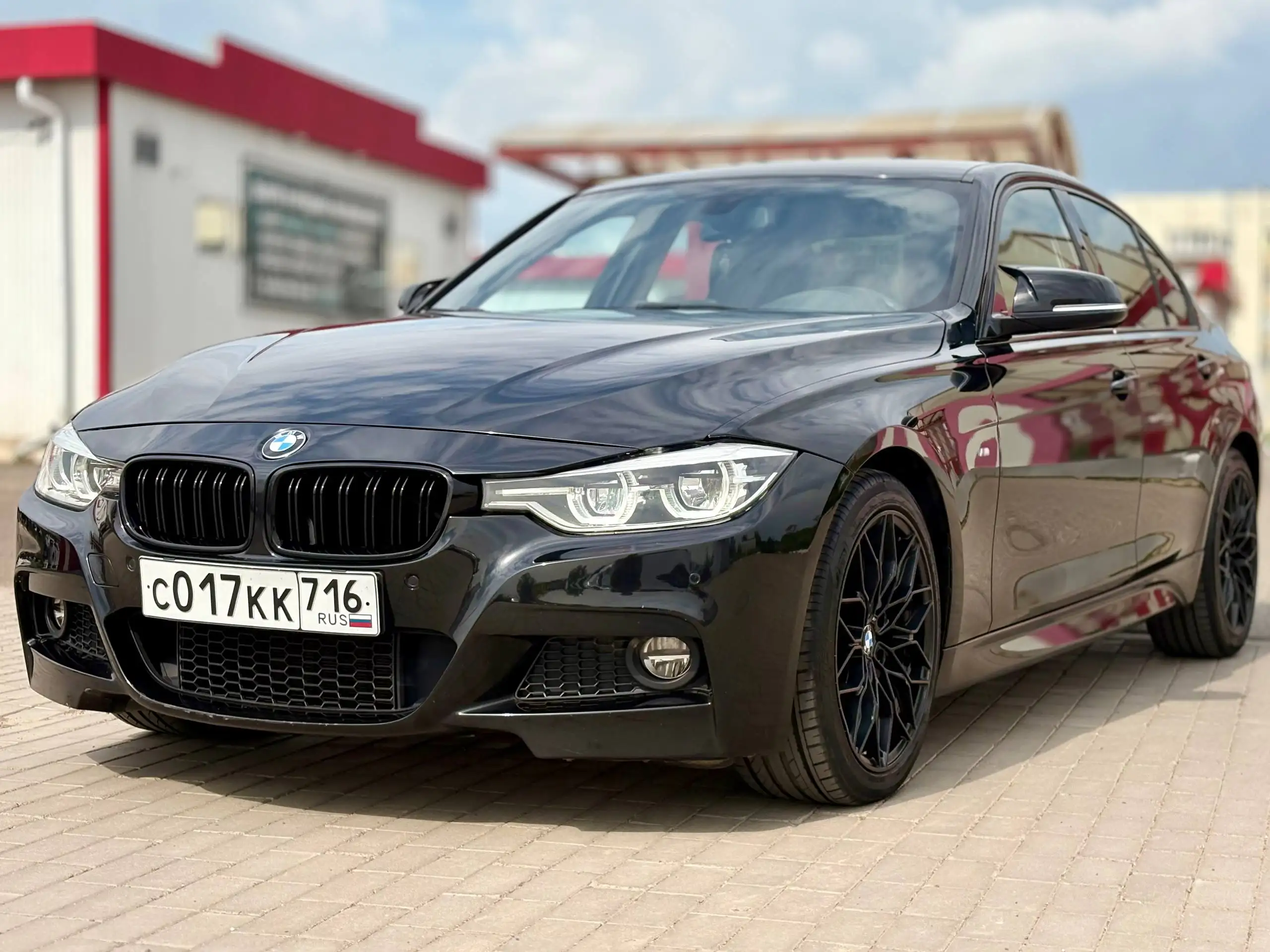 BMW 2018 г. в идеальном состоянии - Легковые автомобили (Авто) в Нижнекамск