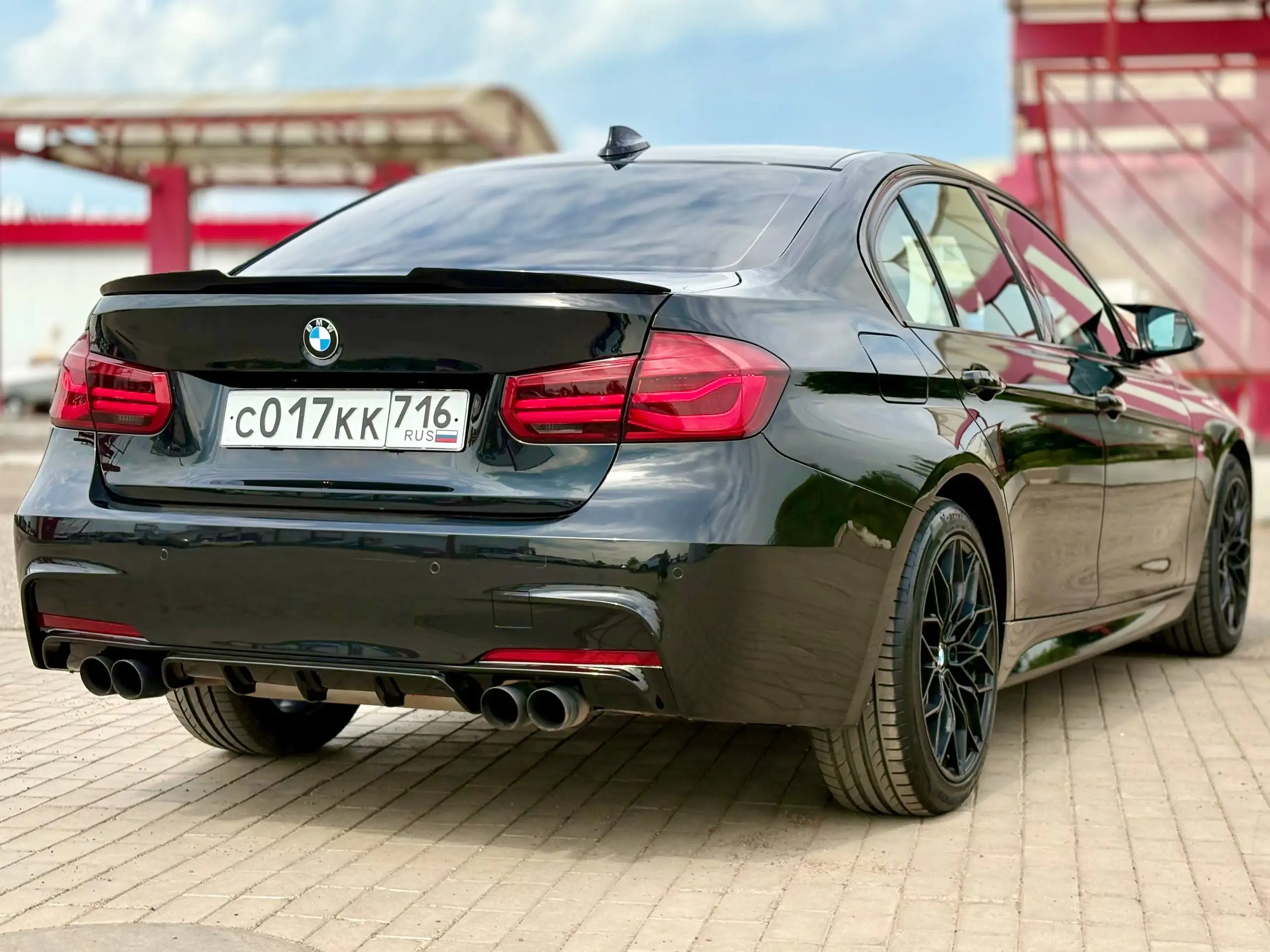 BMW 2018 г. в идеальном состоянии - Легковые автомобили (Авто) в Нижнекамск