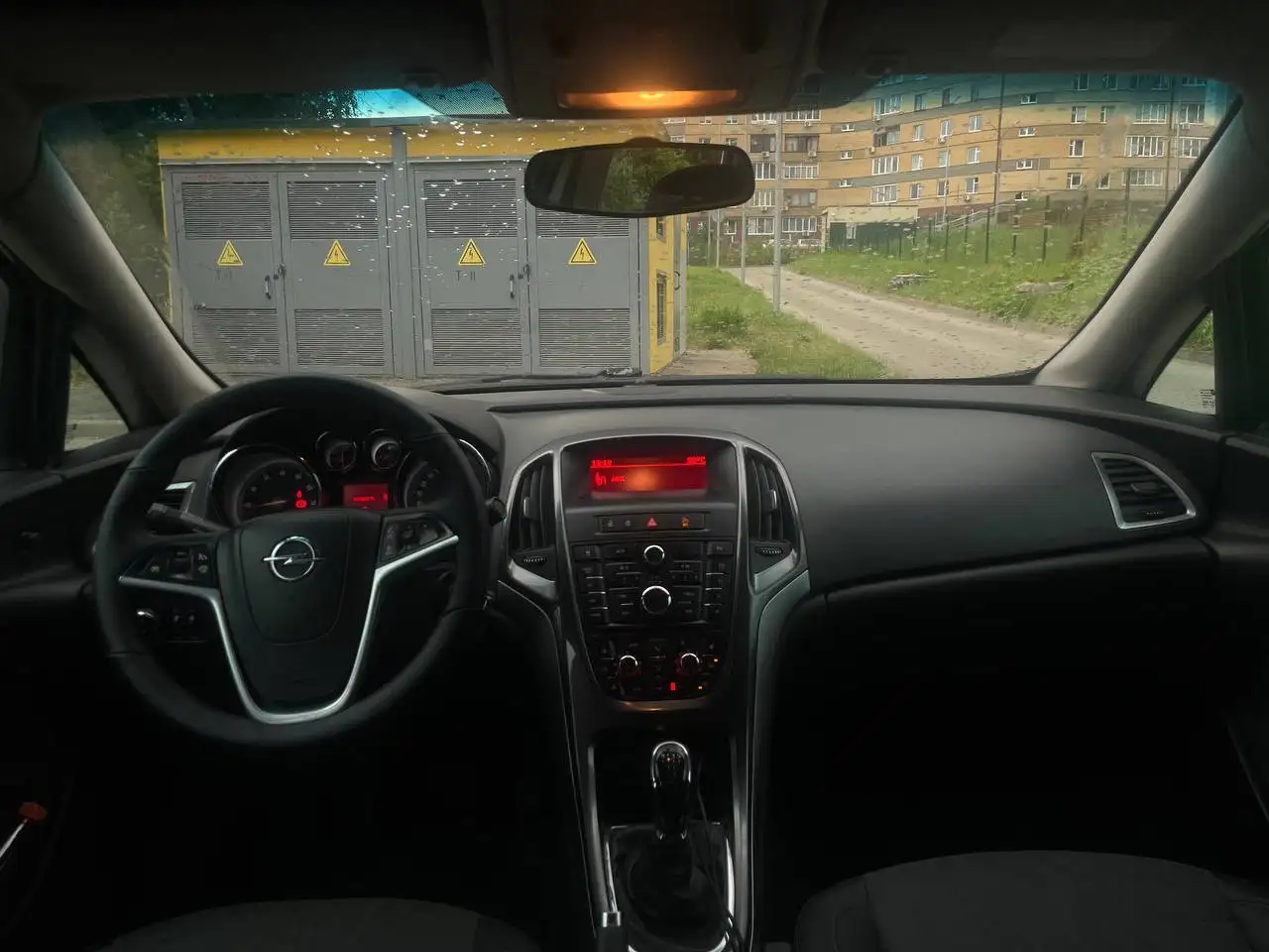 Opel Astra J-рестайлинг 1.6 МКПП 2013 - Легковые автомобили (Авто) в Казань