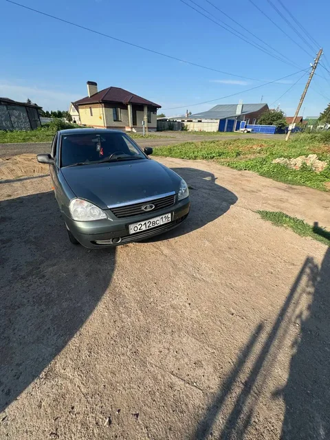 Продам Ладу Приору 2011 года в хорошем состоянии - частное объявление в Казань