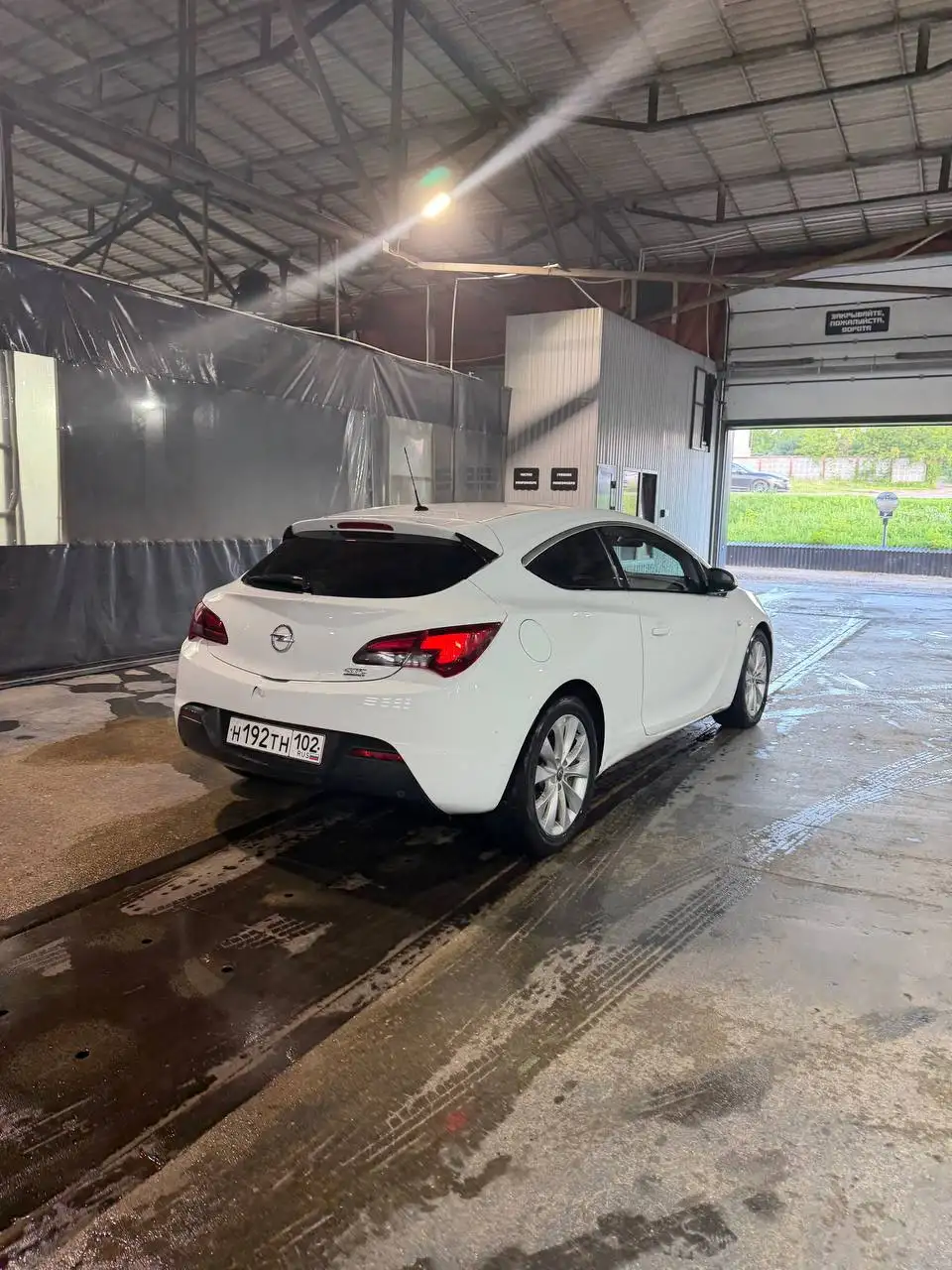 Продажа Opel Astra GTC J 1.8 140л.с 2012 - Легковые автомобили (Авто) в Лениногорск