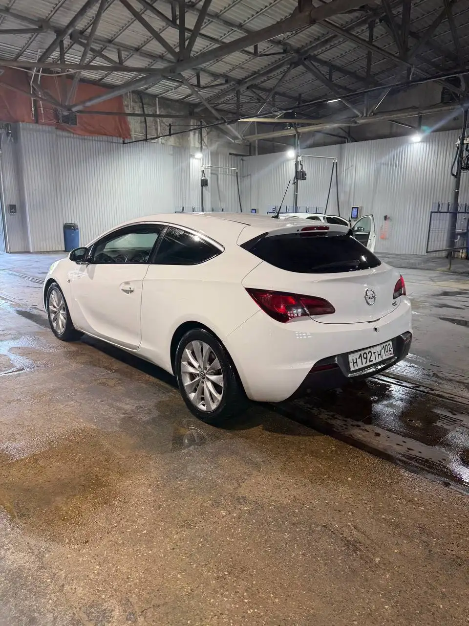 Продажа Opel Astra GTC J 1.8 140л.с 2012 - Легковые автомобили (Авто) в Лениногорск