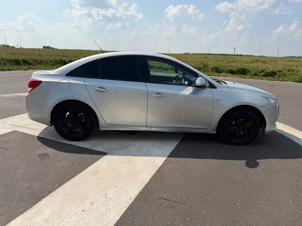 Chevrolet Cruze 2010 Автомат - Легковые автомобили (Авто) в Лениногорск