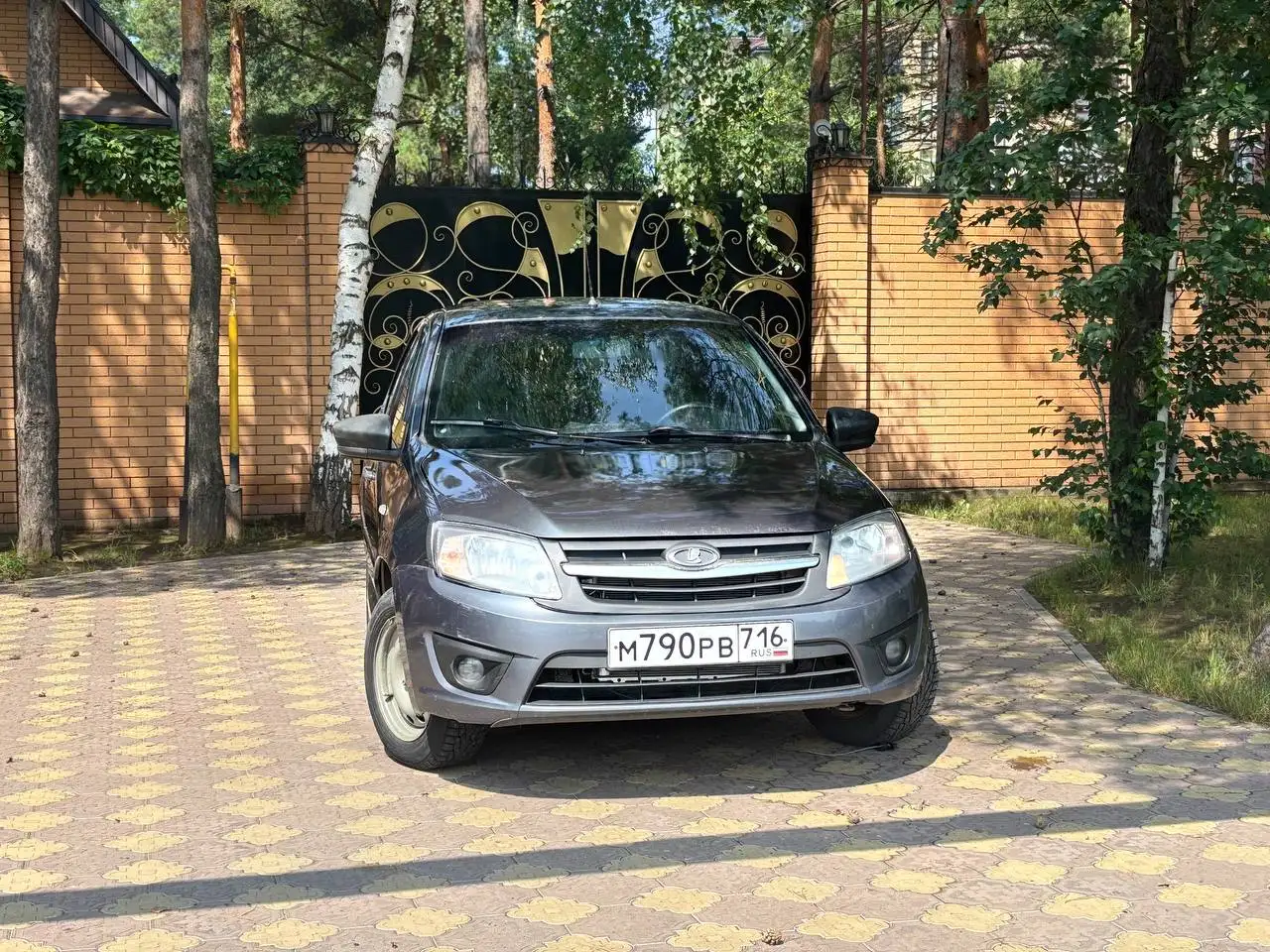 Личный автомобиль 2015 года, LIFTBEK, 127 мотор - Легковые автомобили (Авто) в Казань