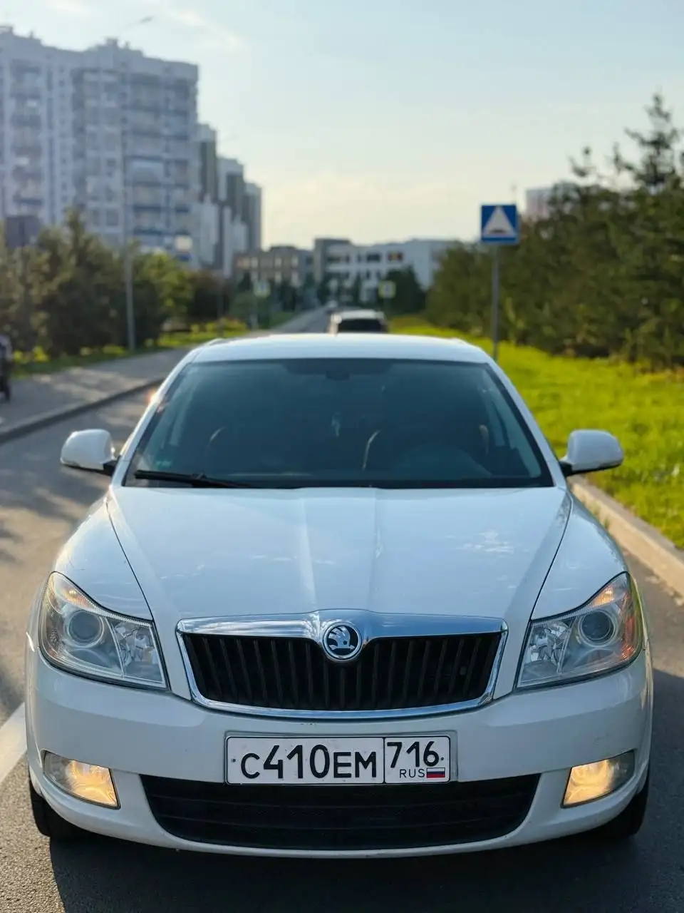 Шкода Октавия 1.8 автомат 2011 года - Авто в Казань