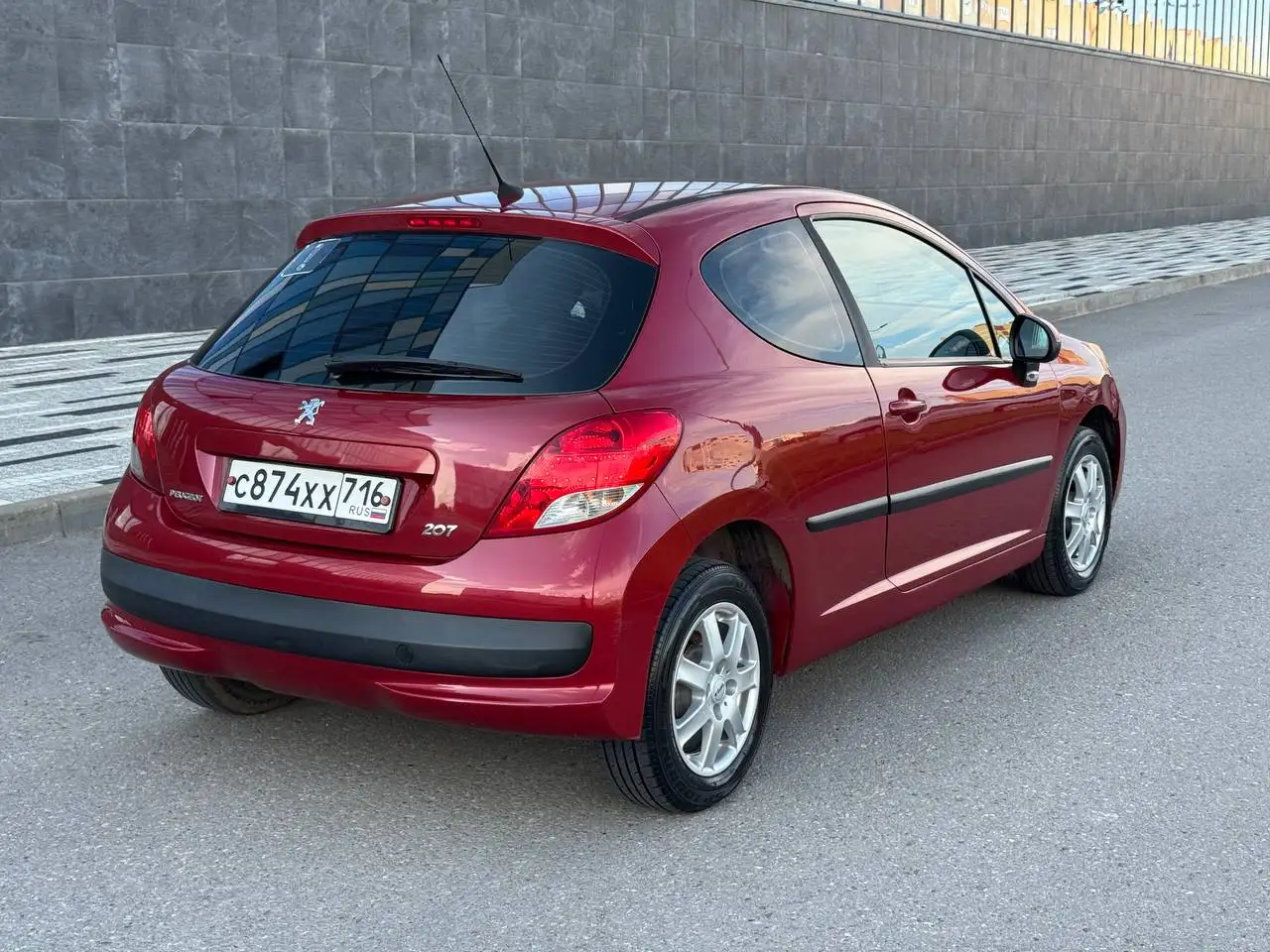 Продается Пежо 207 в отличном состоянии - Легковые автомобили (Авто) в Альметьевск