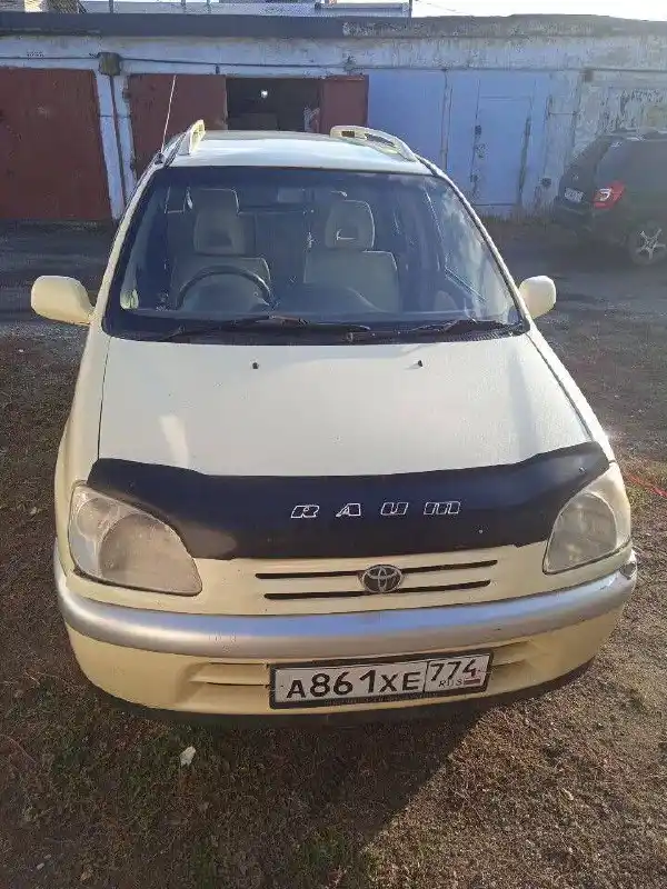 Тойота Раум 1998 автомат