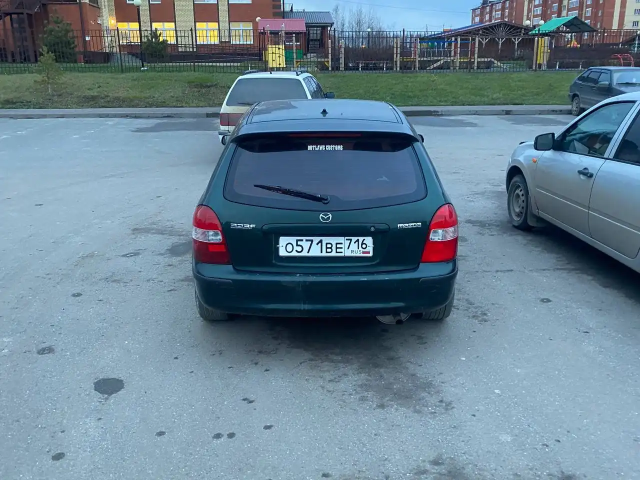 Продажа Mazda 323 1999 года