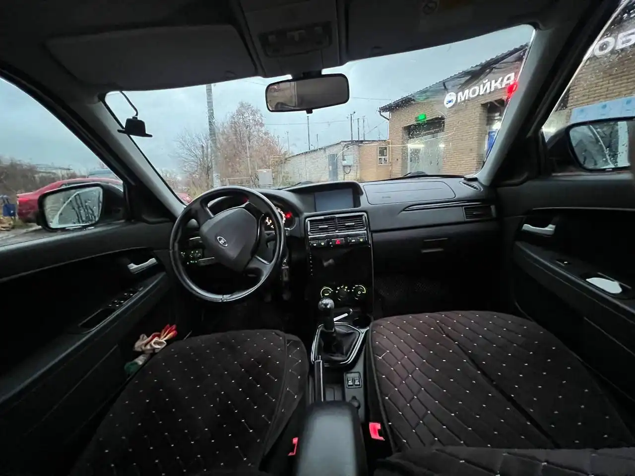 Продажа приоры SE максимальной комплектации