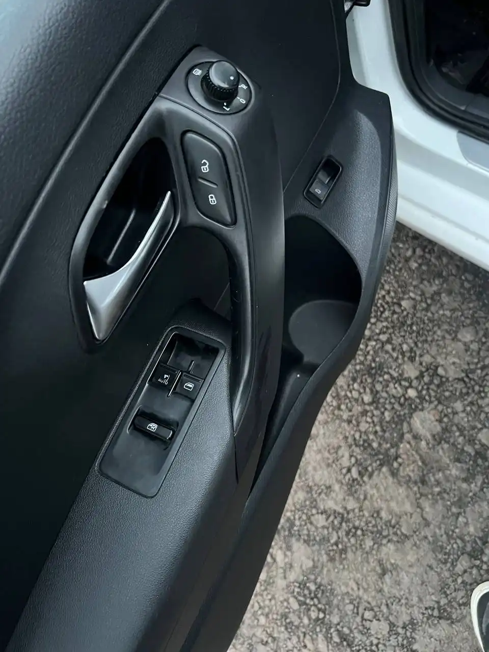 Volkswagen Polo 2015 года в отличном состоянии