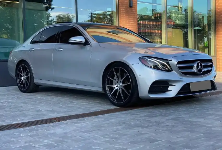 Mercedes-Benz E-Class w213 Бензин 1.99 л