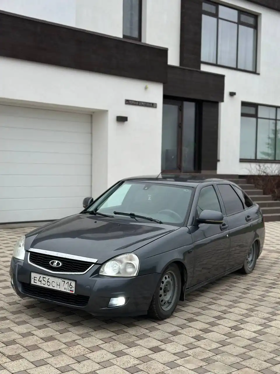 Продам Lada Priora 2014 года в максимальной комплектации