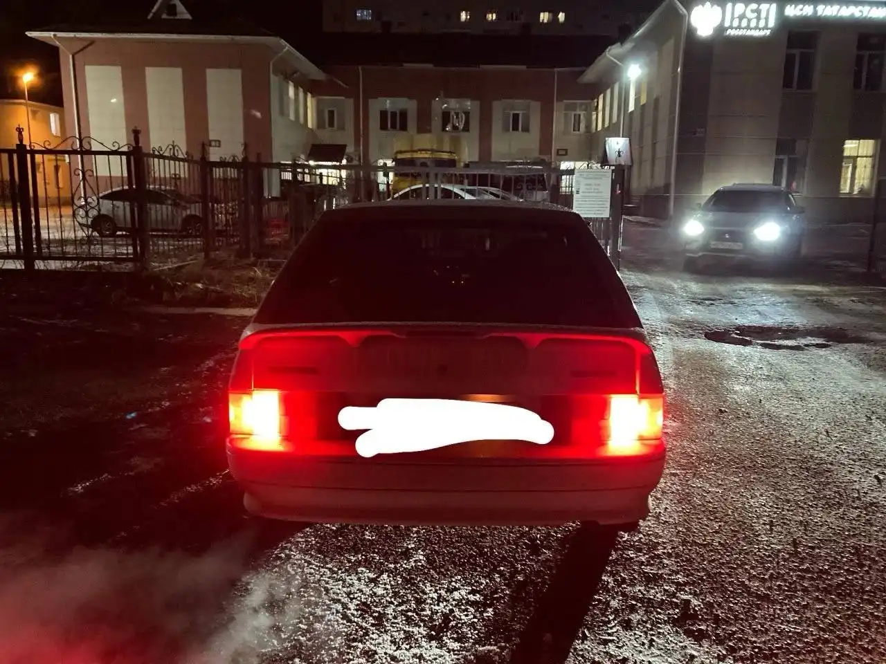 ВАЗ 2113 2011 года, пробег 197 тыс. км