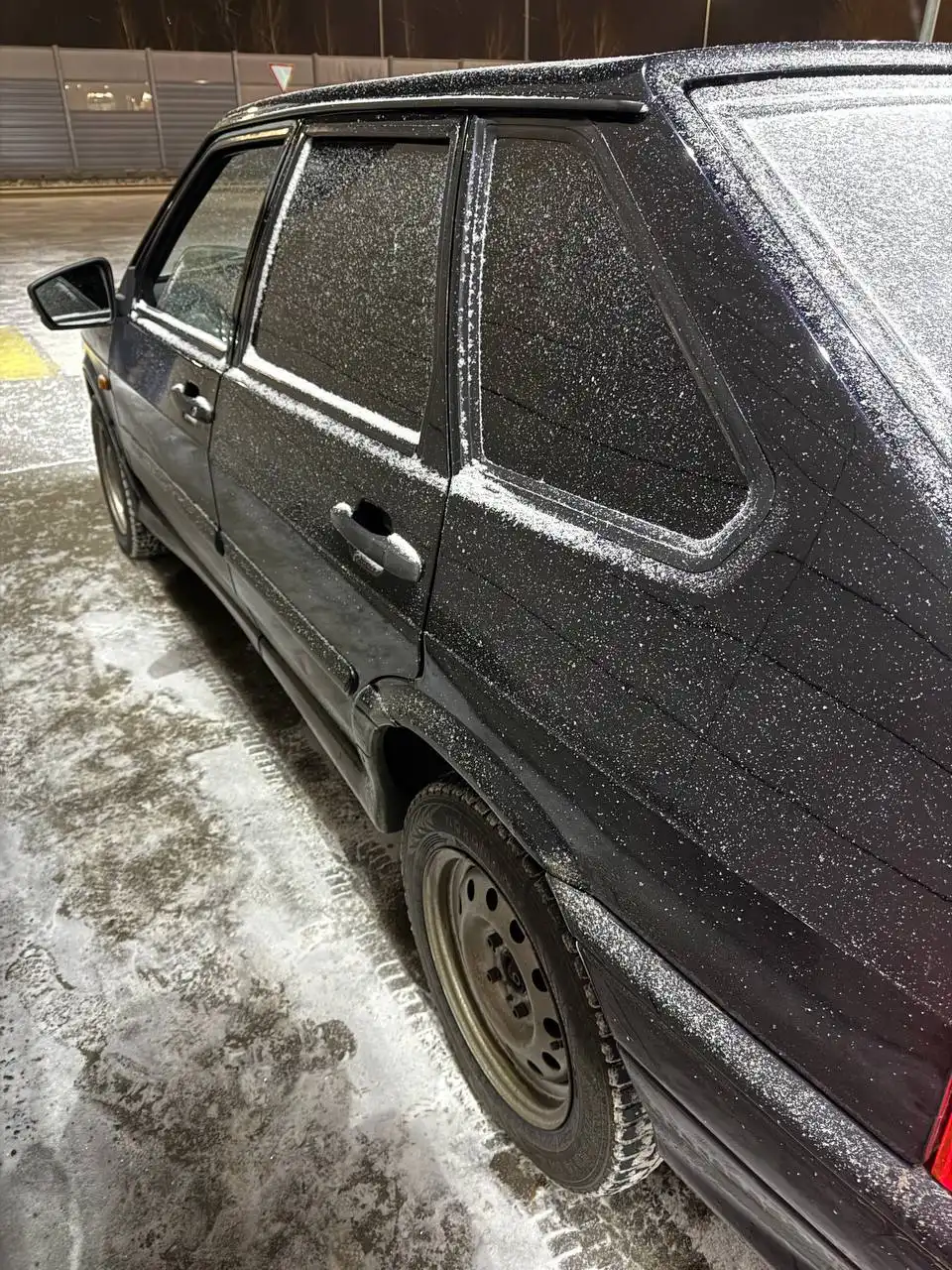 Автомобиль ВАЗ 2114 2011 года в отличном состоянии