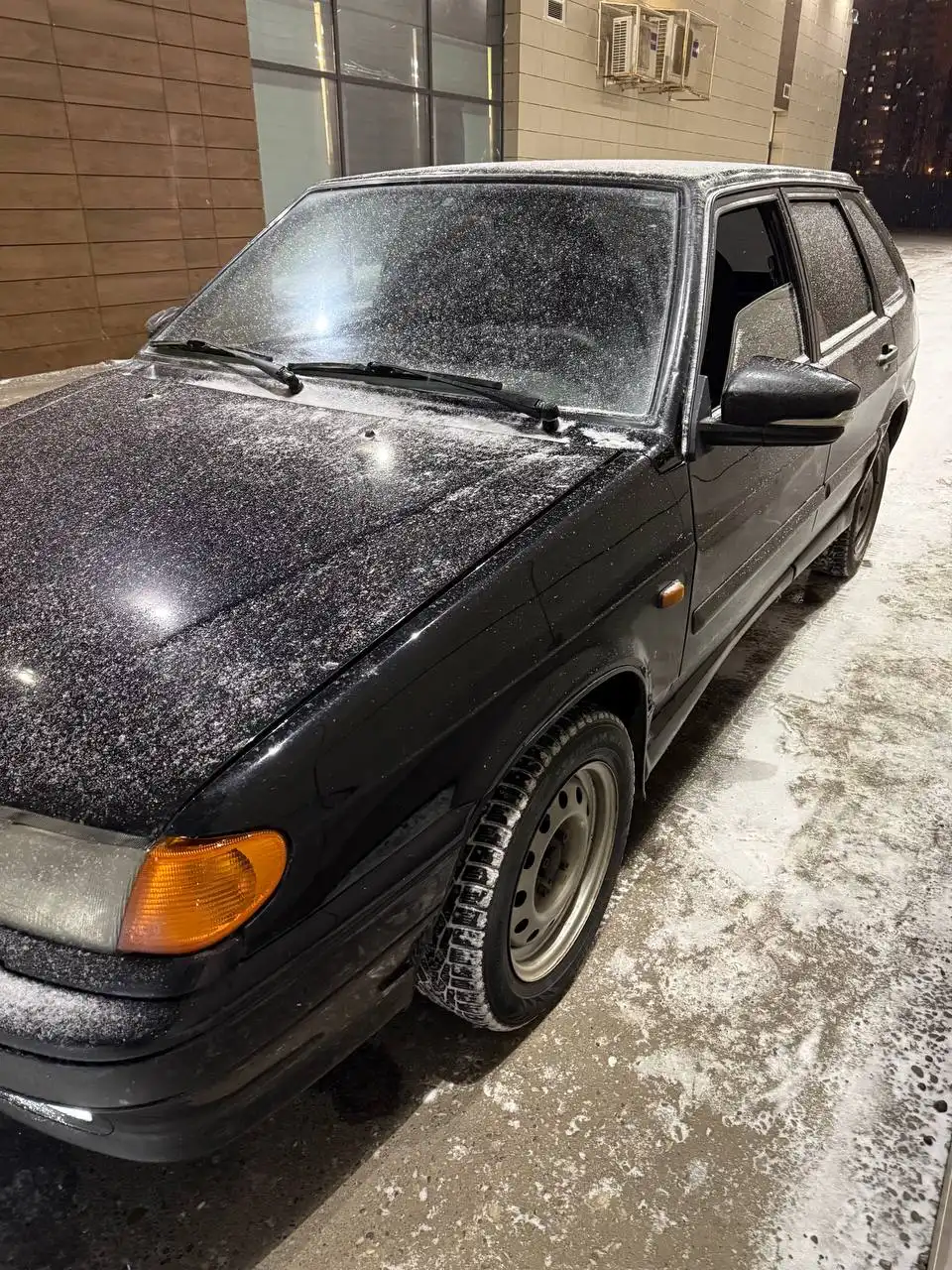 Автомобиль ВАЗ 2114 2011 года в отличном состоянии