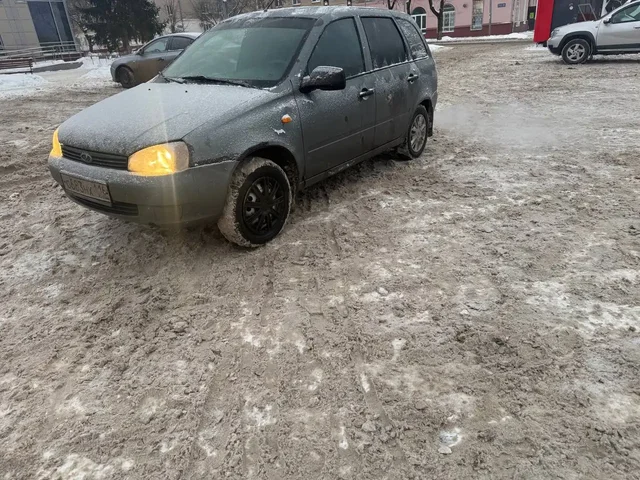 Продажа автомобиля 2011 года, 2 хозяина, на учете, в отличном состоянии - частное объявление в Казань