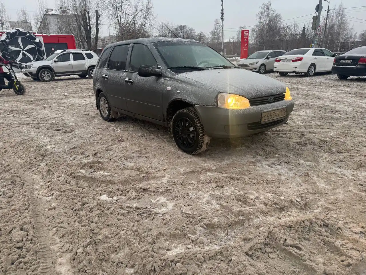 Продажа автомобиля 2011 года, 2 хозяина, на учете, в отличном состоянии