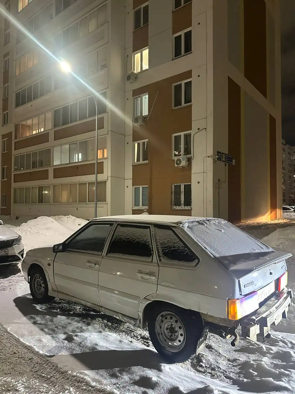Автомобиль 2114 2010 года