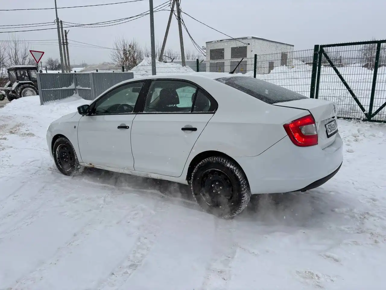 Skoda Rapid 2015 год