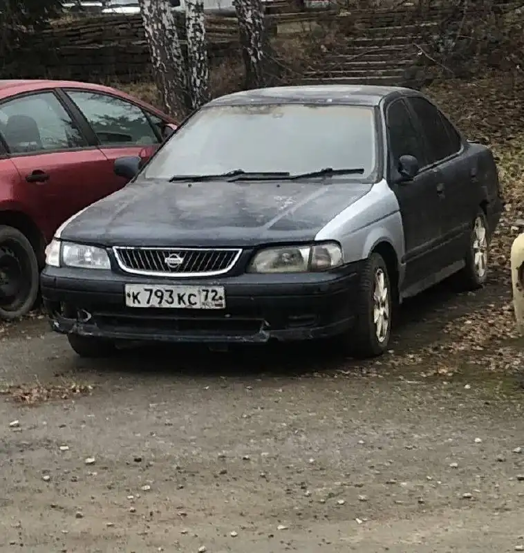 Продажа автомобиля Санни 1999 года