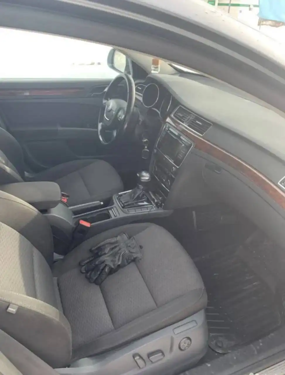 Продажа Škoda Superb 2011 года с новым сцеплением и мехатроником - Авто в Казань