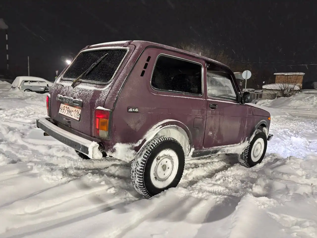 Продажа Нива 2011 года - Легковые автомобили (Авто) в Казань