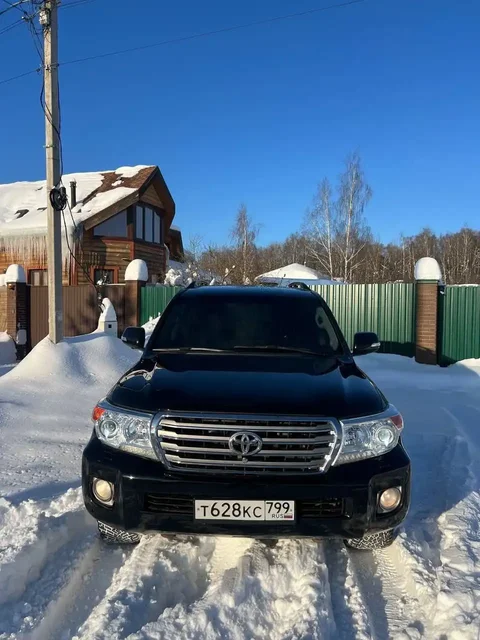 Продажа автомобиля Toyota Land Cruiser 2013 года - Внедорожники в Казань