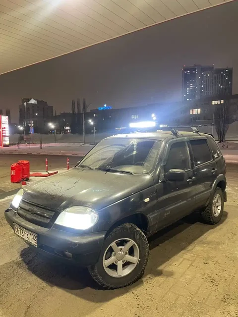 Chevrolet NIVA 4x4 2007 года в Уфе - Внедорожник в Уфа