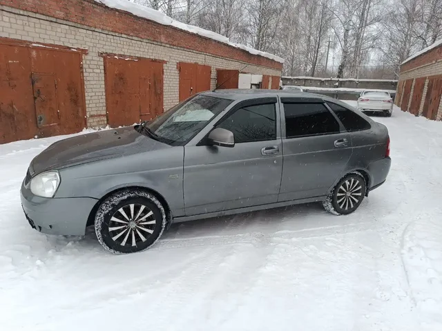 Автомобиль 9 года выпуска с пробегом 187 тыс. км - Легковые автомобили в Нижнекамск