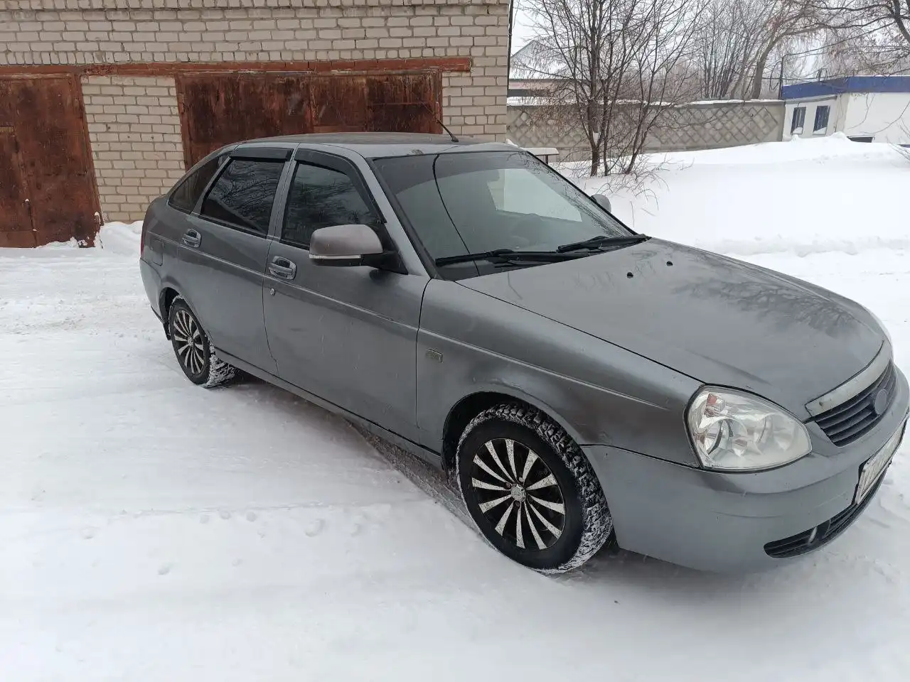 Автомобиль 9 года выпуска с пробегом 187 тыс. км - Легковые автомобили (Авто) в Нижнекамск