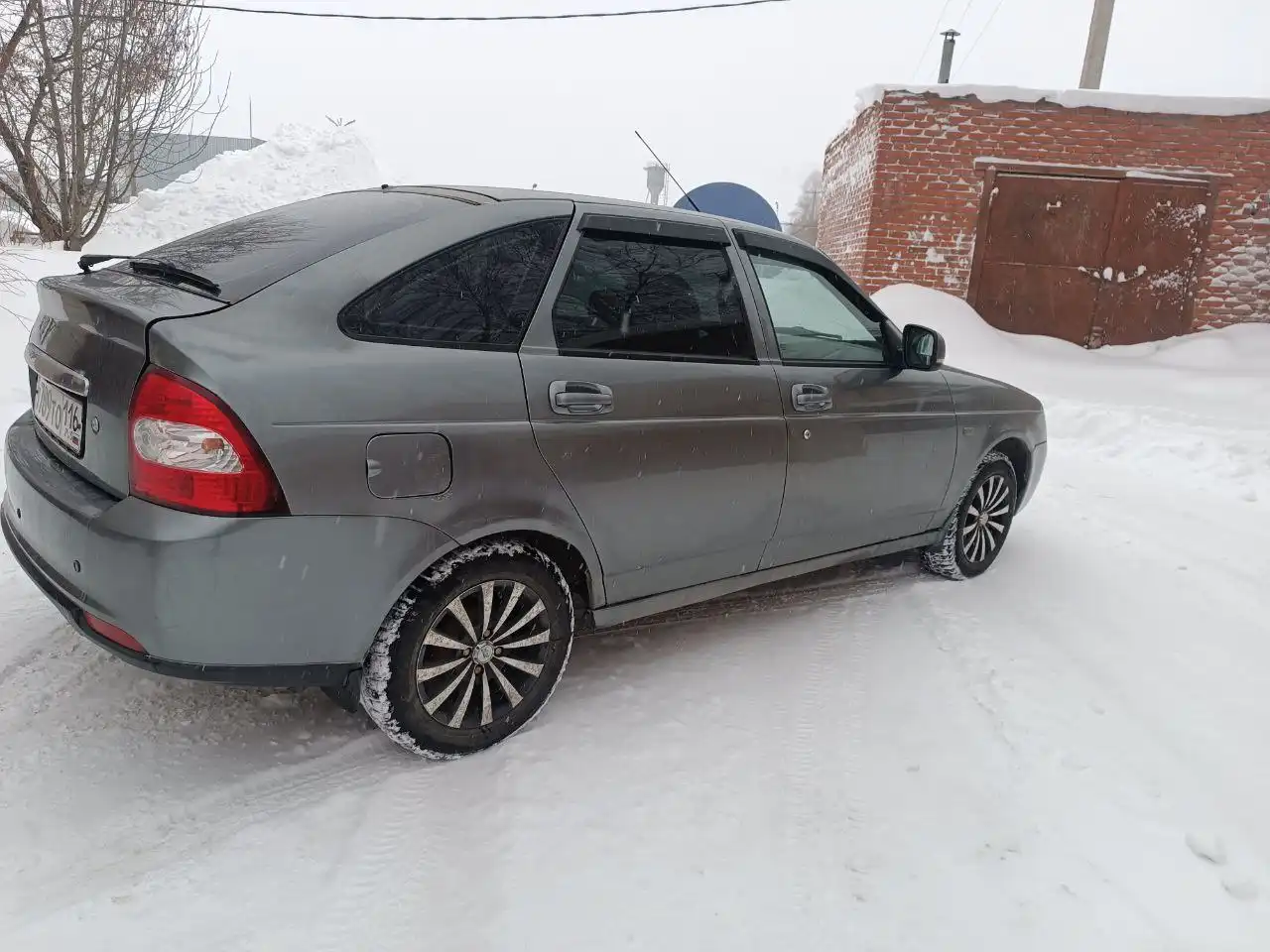 Автомобиль 9 года выпуска с пробегом 187 тыс. км - Легковые автомобили (Авто) в Нижнекамск