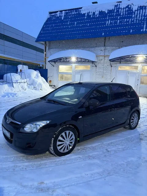 Продажа Hyundai I30 2010 года - Легковые автомобили в Нижнекамск