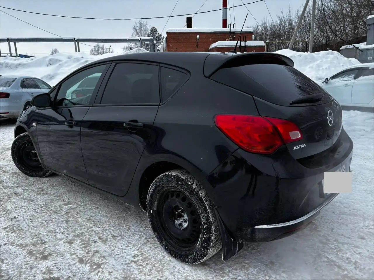 Opel Astra J 2013/14 года, 1.6 л, бензин, пробег 240000 км - Легковые автомобили (Авто) в Альметьевск