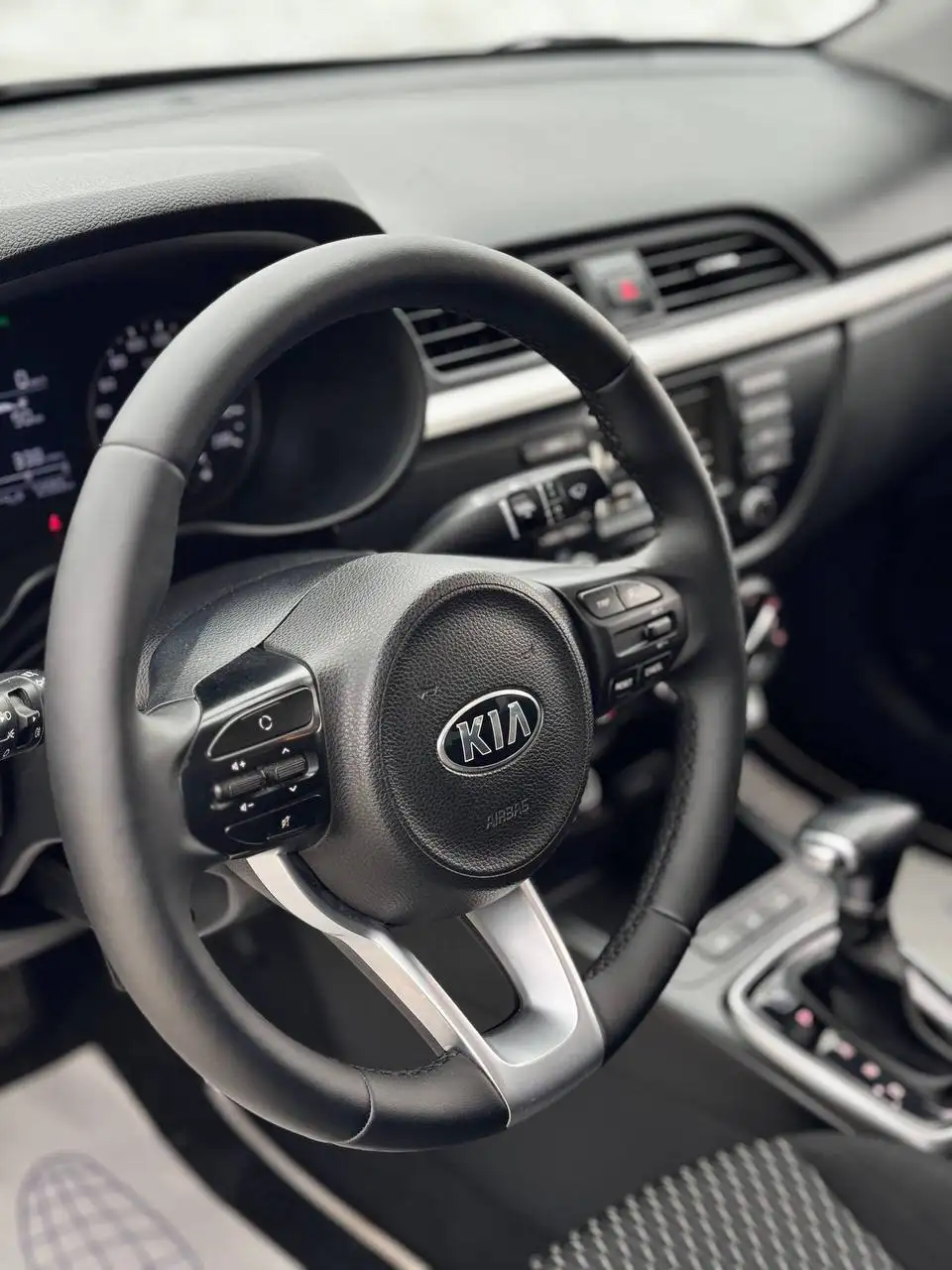 Kia Rio 2020 автомат, 1.6, в родном окрасе, 1 хозяин, 70 тыс. км - Легковые автомобили (Авто) в Казань