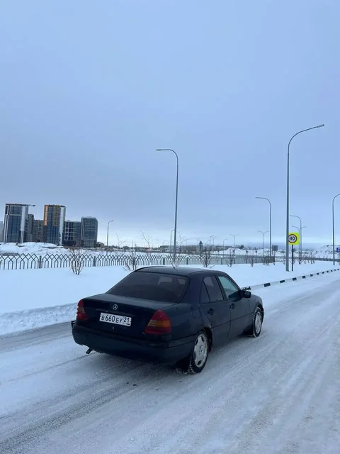 MERSEDES C-класс W202 1996 года дизель 2.2 - Мотоциклы в Набережные Челны