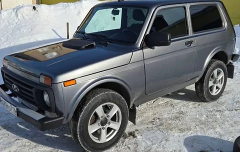 Продажа Нивы Legend с кондиционером и подогревами - Мотоциклы в Набережные Челны