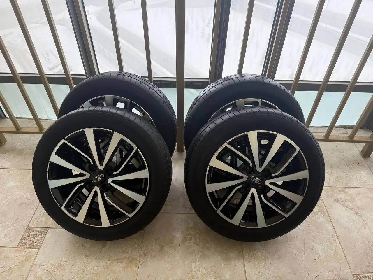 Продам комплект колес Lada Granta Club R15 - Запчасти (Авто) в Казань