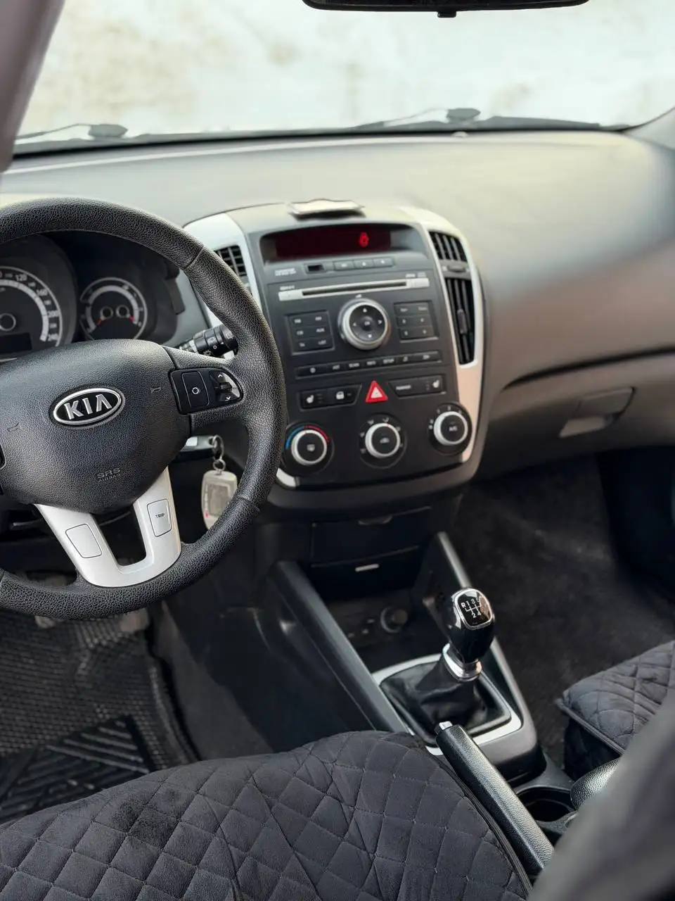 Продажа Kia Ceed 2011 года в максимальной комплектации - Легковые автомобили (Авто) в Казань