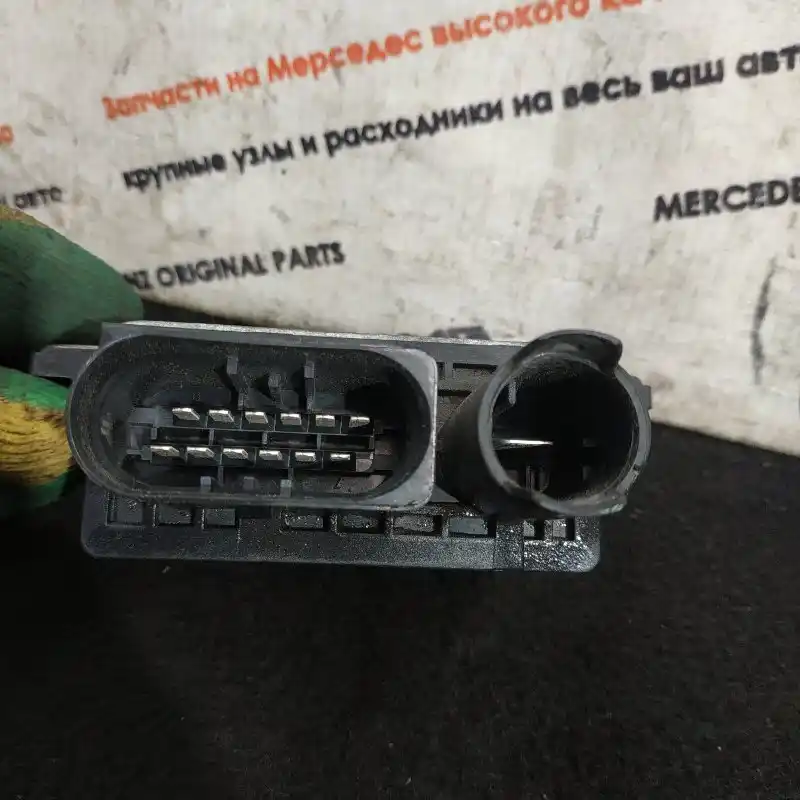 Реле свечей накаливания на Mercedes W211 OM646