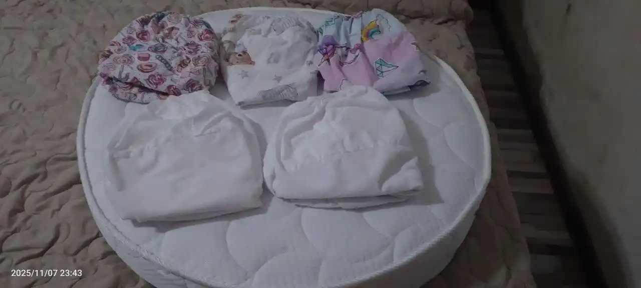 Продам матрас на круглую кроватку