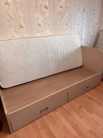 Бесплатные кровати с матрасами в Железнодорожном - Для дома и дачи в Железнодорожный