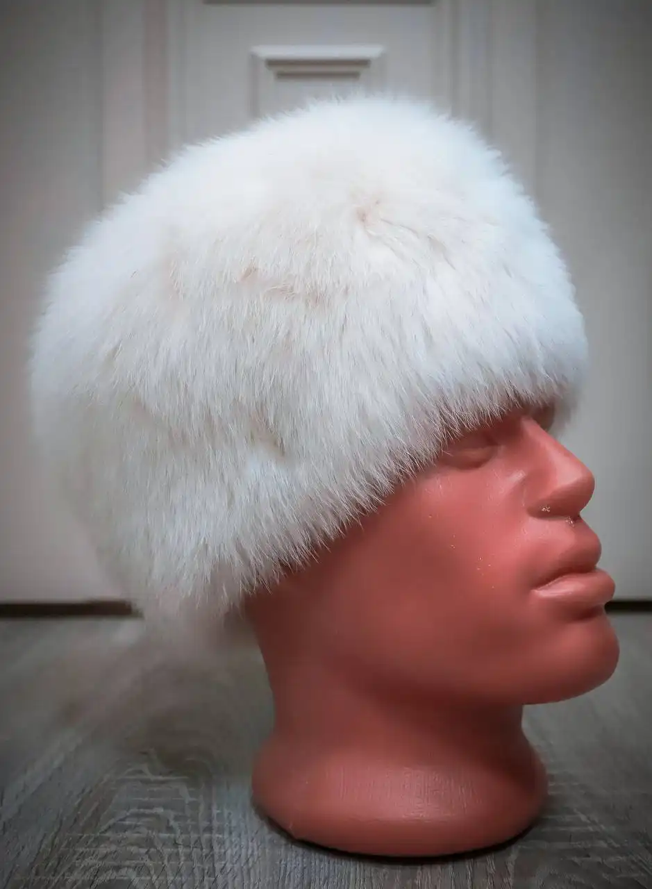 Продам новую песцовую шапку